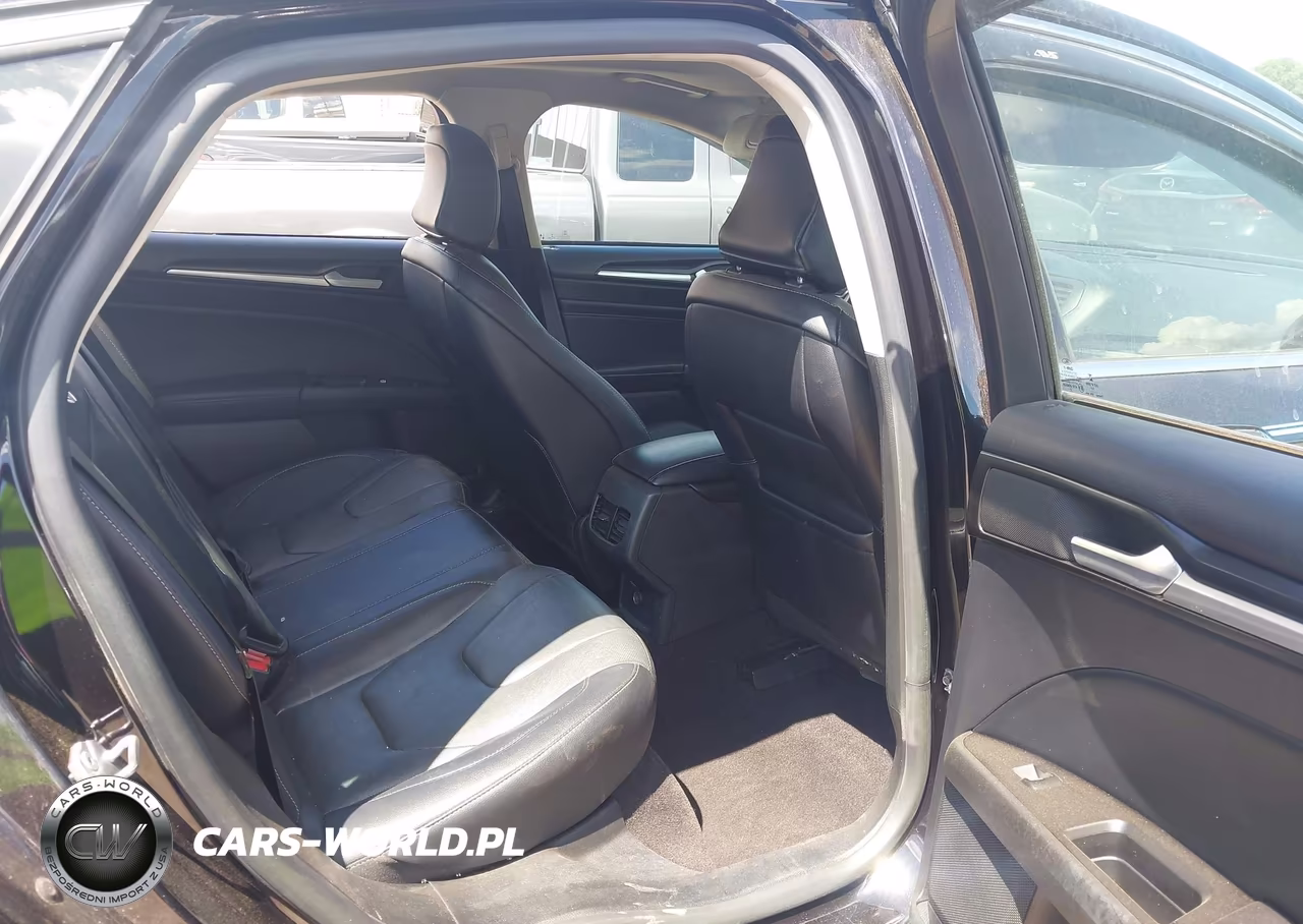 2020 Ford Fusion Titanium VIN:3FA6P0D98LR152830 - 8