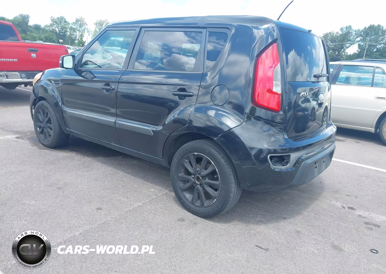 2013 Kia Soul + VIN:KNDJT2A67D7560900 - 3