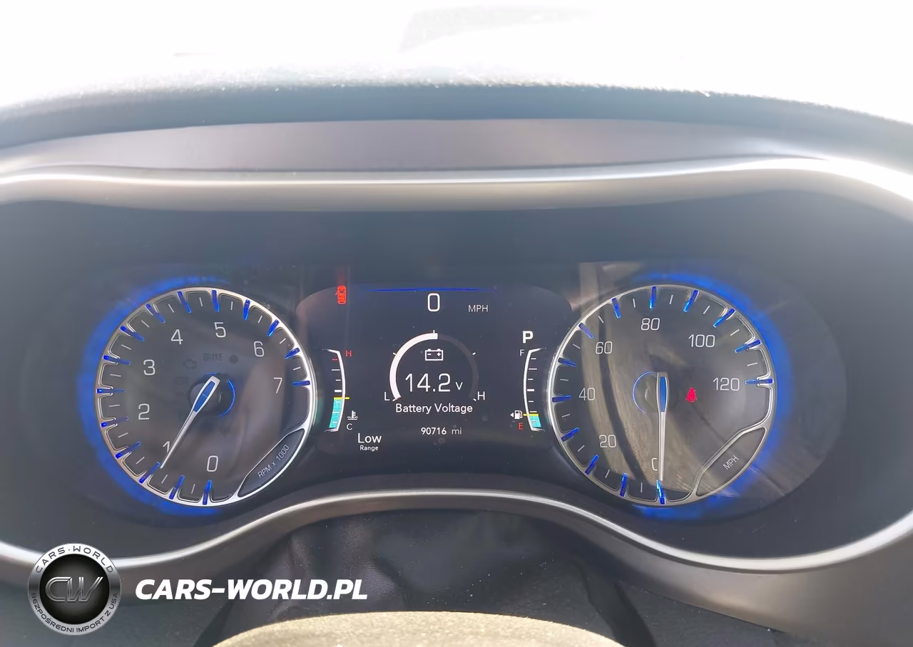 2022 Chrysler Pacifica Touring L VIN:2C4RC1BG4NR117107 - 7