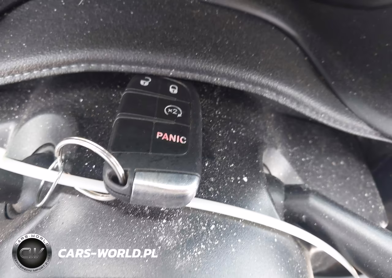 2017 Jeep Renegade Latitude VIN:ZACCJABB4HPF63105 - 11