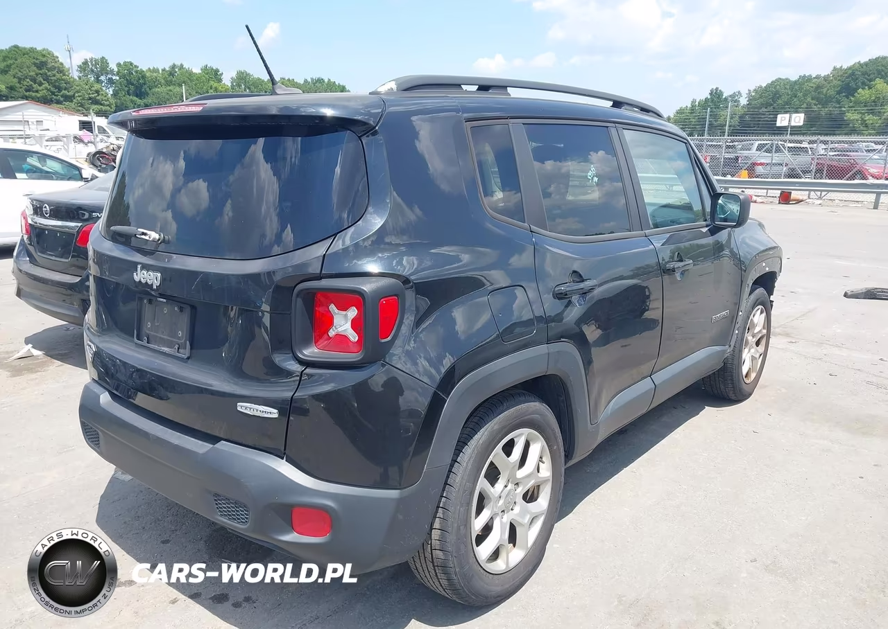 2017 Jeep Renegade Latitude VIN:ZACCJABB4HPF63105 - 4