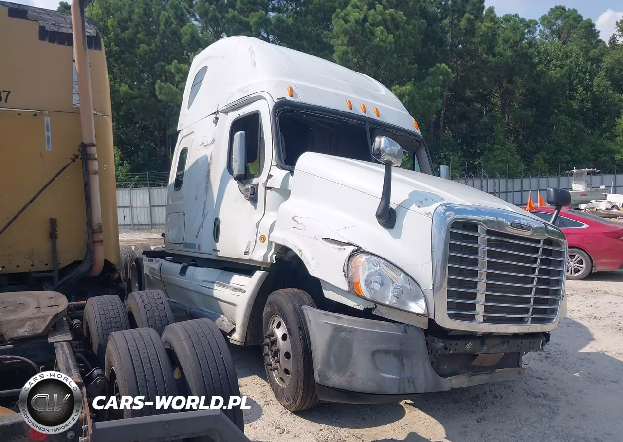 2012 Freightliner Cascadia 125