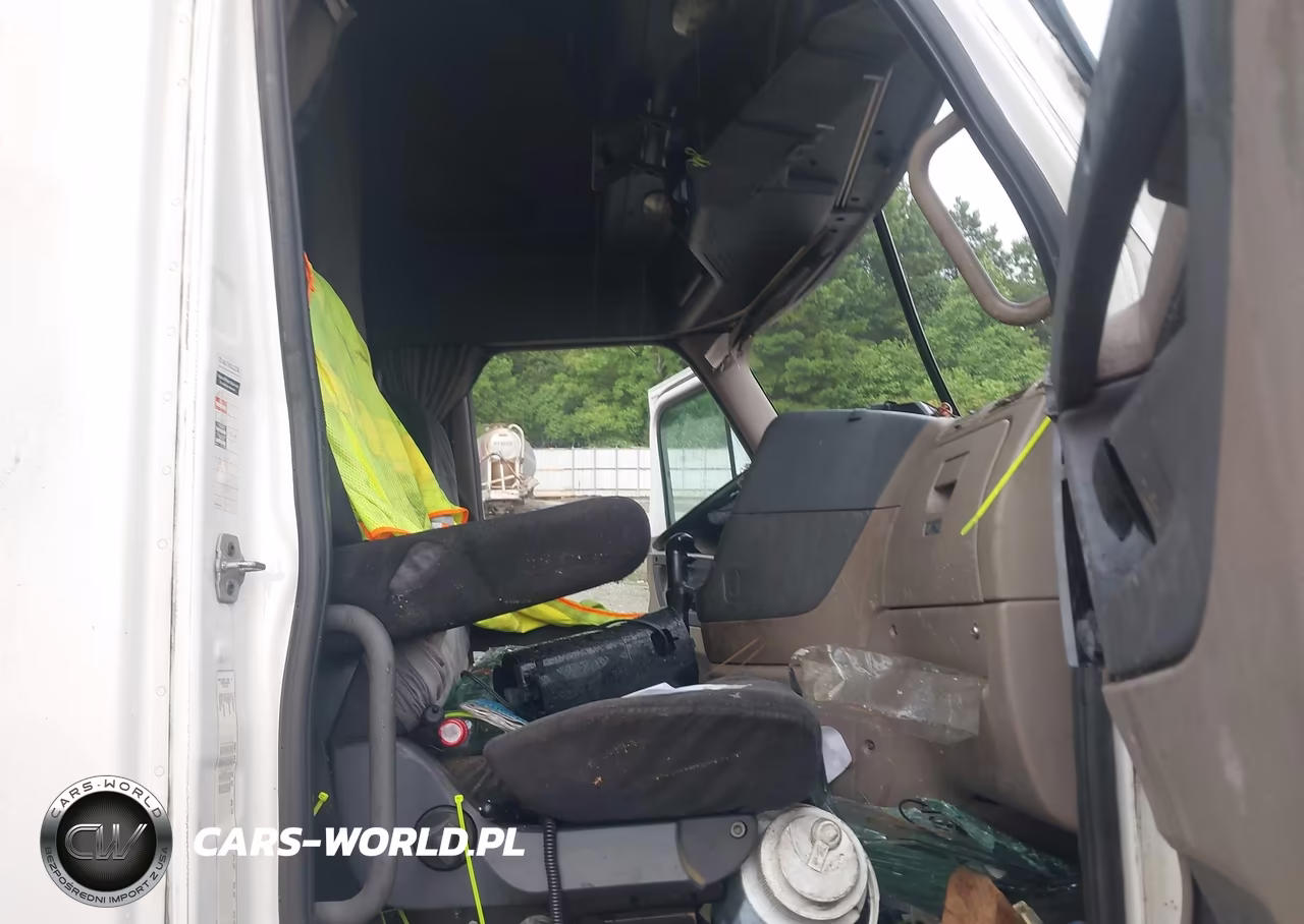 2012 Freightliner Cascadia 125 VIN:1FUJGLDRXCSBK1813 - 6