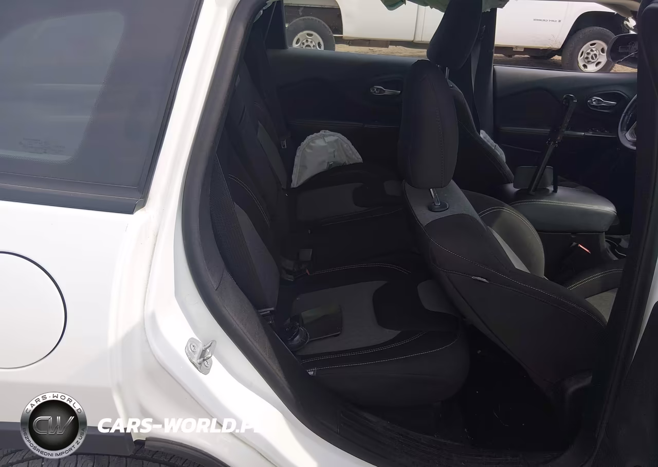2014 Jeep Cherokee Sport VIN:1C4PJMAB4EW218546 - 8