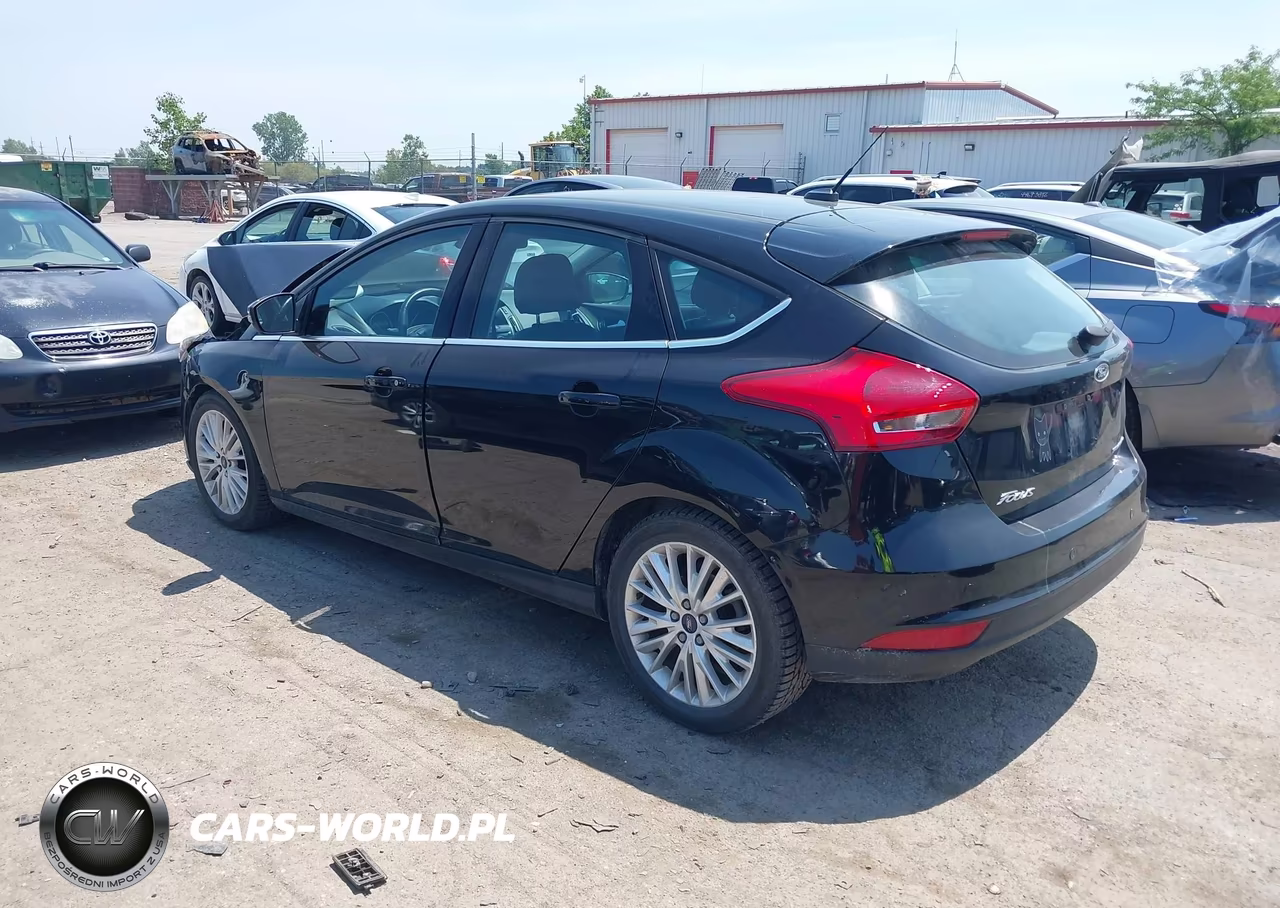2017 Ford Focus Titanium VIN:1FADP3N22HL324821 - 3
