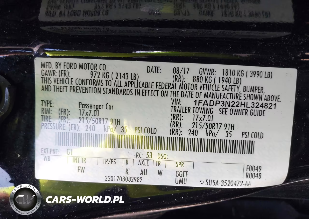 2017 Ford Focus Titanium VIN:1FADP3N22HL324821 - 9