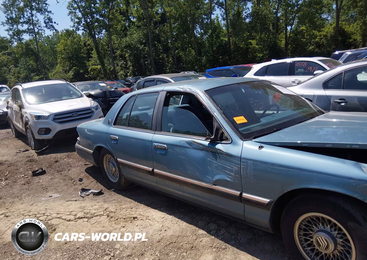 1993 Mercury Grand Marquis Ls VIN:2MELM75WXPX675517 - 13