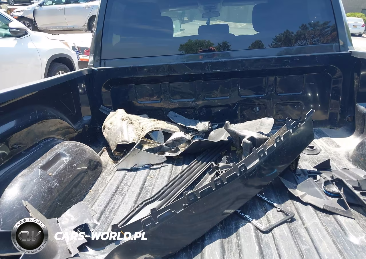 2017 Ram 1500 Express 4X4 6'4 Box VIN:1C6RR7FG2HS534666 - 12
