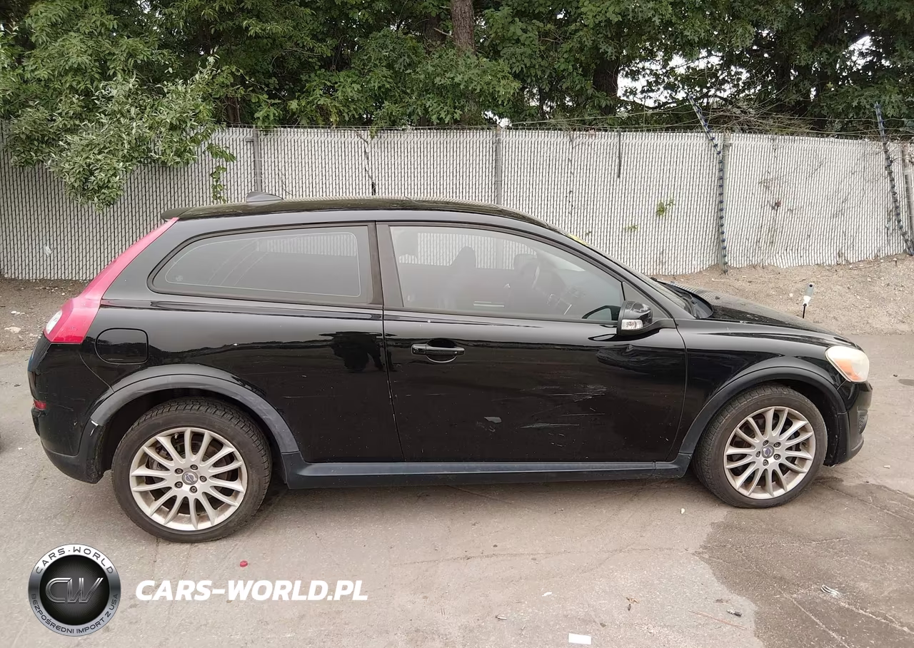 2011 Volvo C30 R-Design-T5 (Retail Only) VIN:YV1672MK9B2223703 - 13