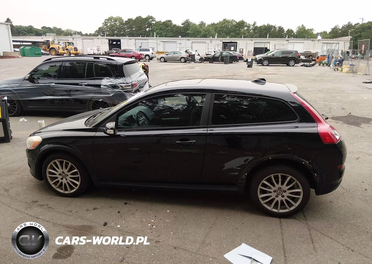 2011 Volvo C30 R-Design-T5 (Retail Only) VIN:YV1672MK9B2223703 - 14
