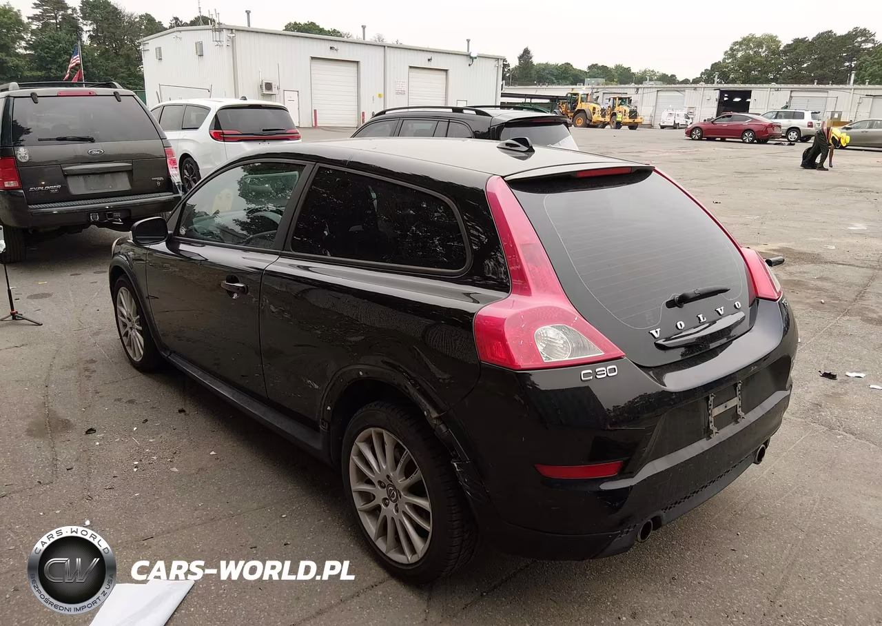 2011 Volvo C30 R-Design-T5 (Retail Only) VIN:YV1672MK9B2223703 - 3