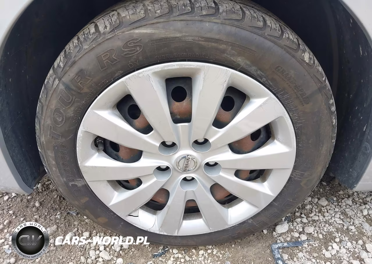 2015 Nissan Sentra Fe+ S-S-Sl-Sr-Sv VIN:3N1AB7AP1FY358230 - 16