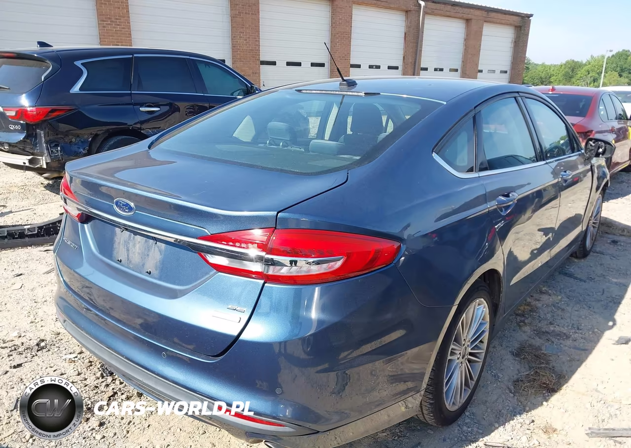 2018 Ford Fusion Se VIN:3FA6P0HD9JR195679 - 4