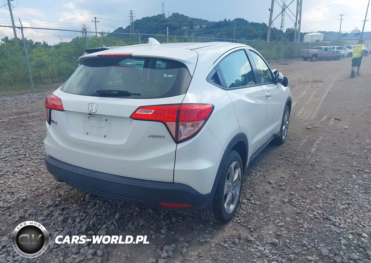 2018 Honda Hr-V Lx VIN:3CZRU6H35JM722828 - 4