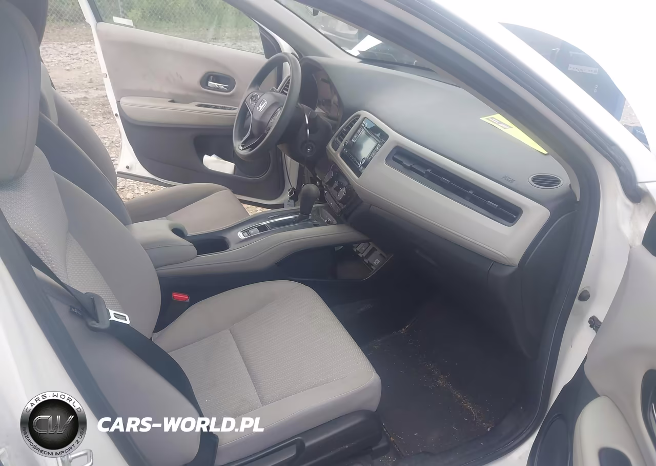 2018 Honda Hr-V Lx VIN:3CZRU6H35JM722828 - 5
