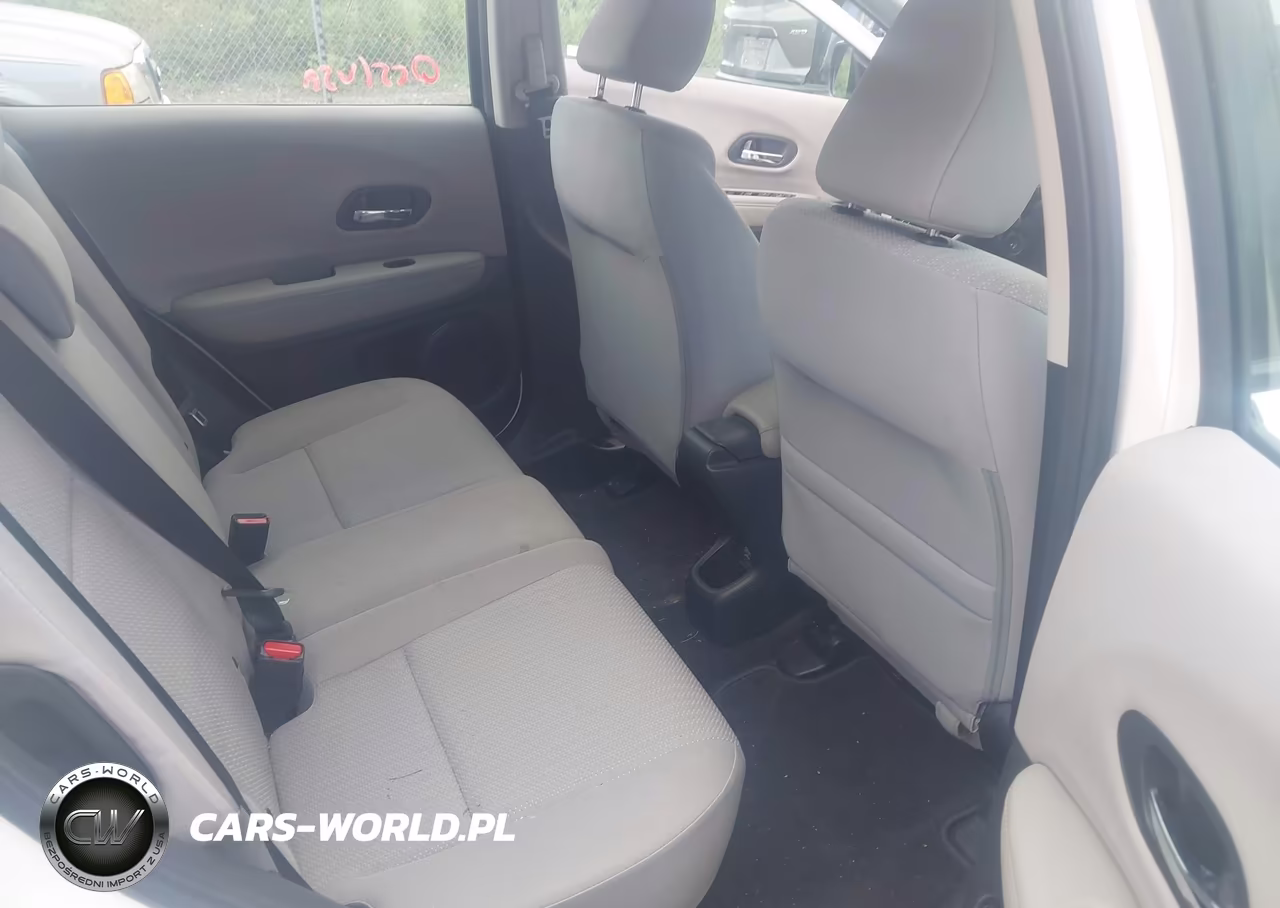 2018 Honda Hr-V Lx VIN:3CZRU6H35JM722828 - 8