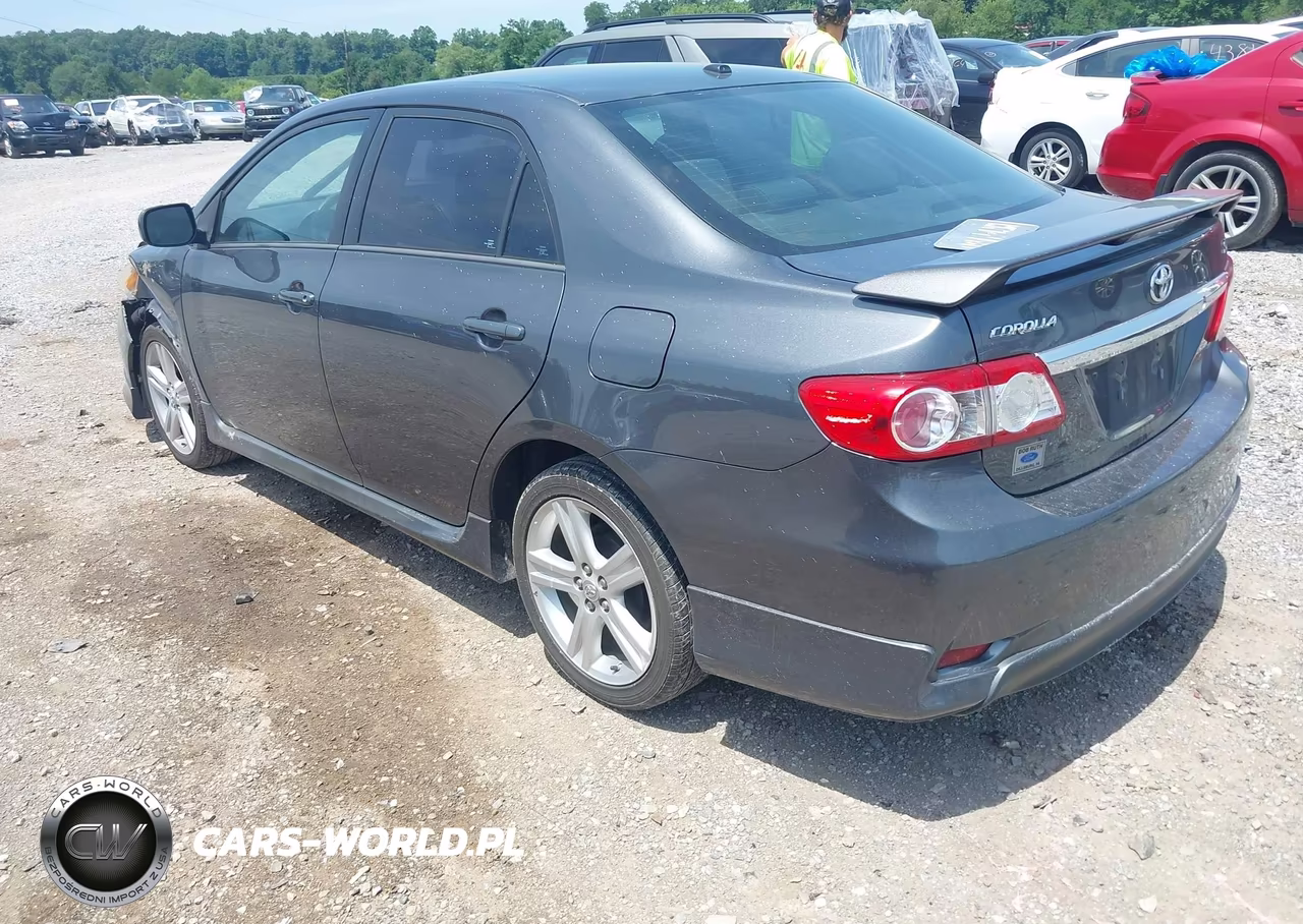 2013 Toyota Corolla S VIN:2T1BU4EE6DC052043 - 3