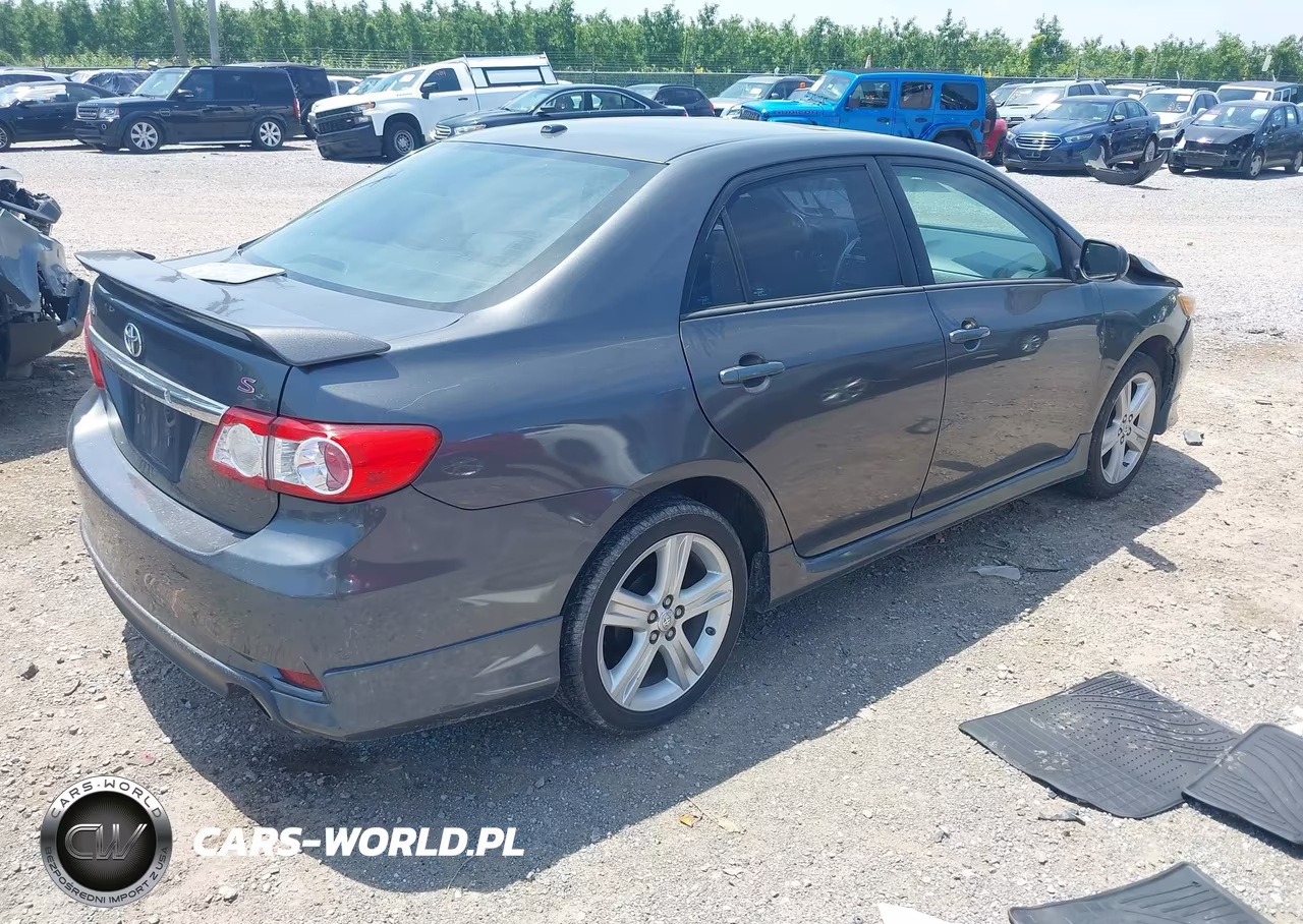 2013 Toyota Corolla S VIN:2T1BU4EE6DC052043 - 4