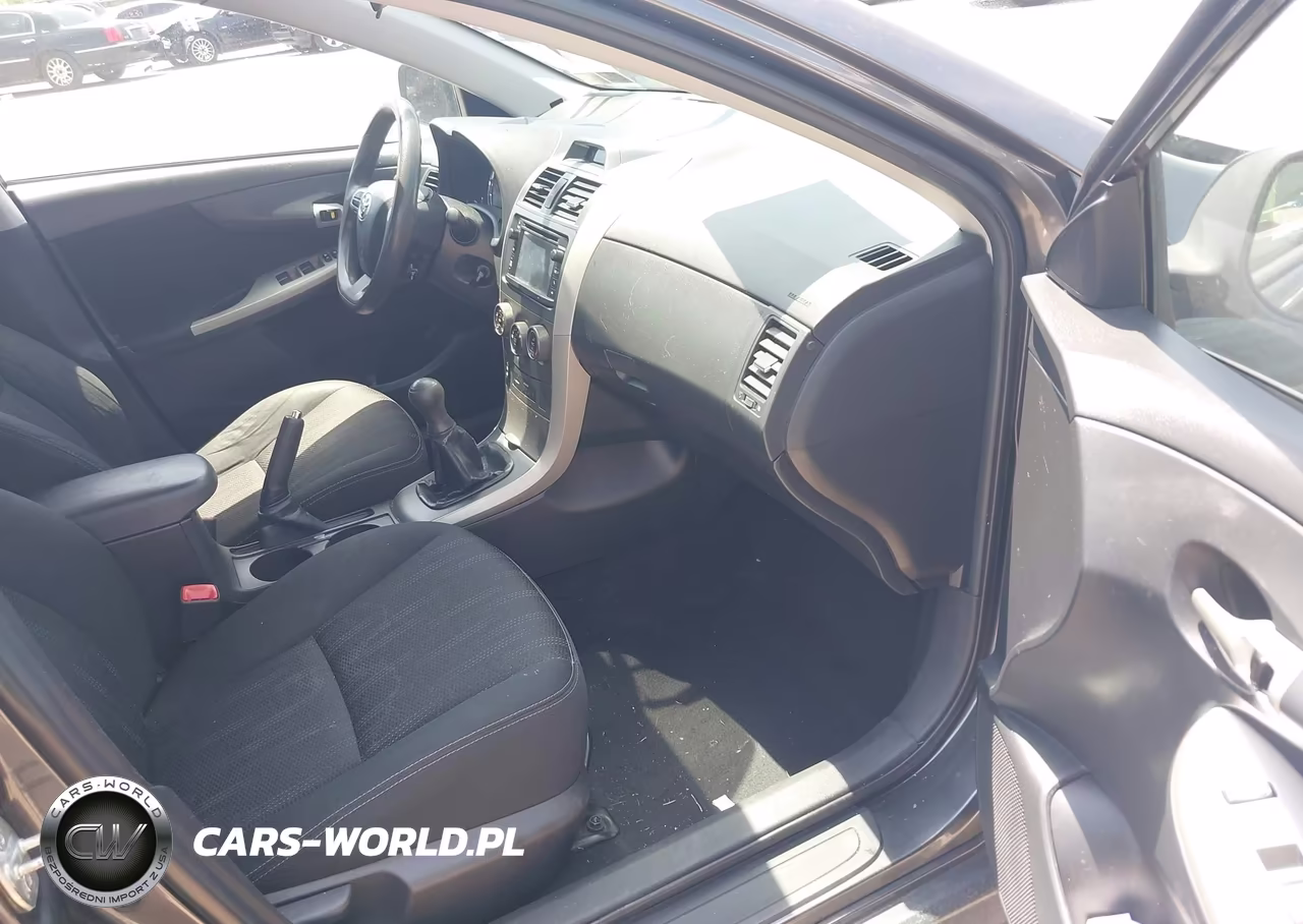 2013 Toyota Corolla S VIN:2T1BU4EE6DC052043 - 5