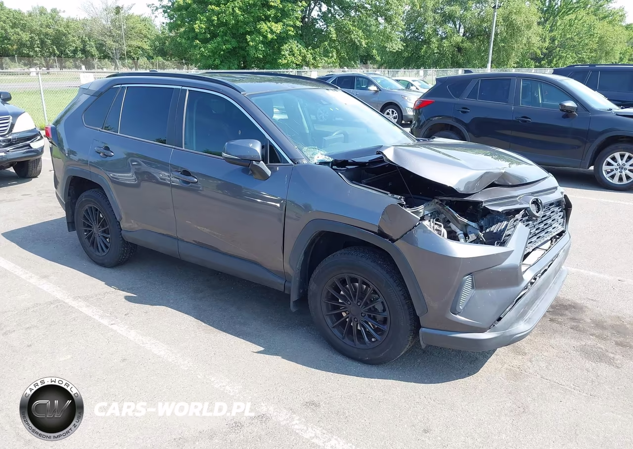 2019 Toyota Rav4 Le – zdjęcie 1 z 17