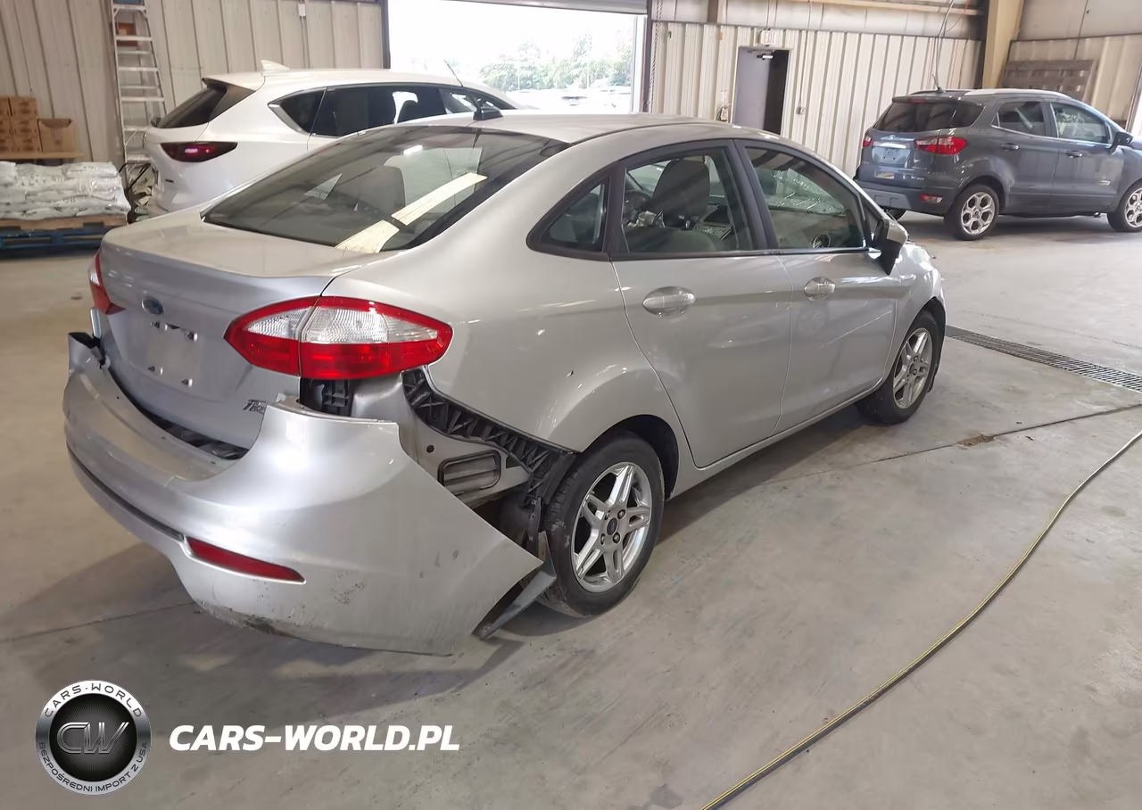 2018 Ford Fiesta Se VIN:3FADP4BJ3JM126707 - 4