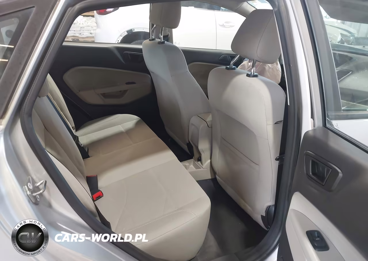 2018 Ford Fiesta Se VIN:3FADP4BJ3JM126707 - 8