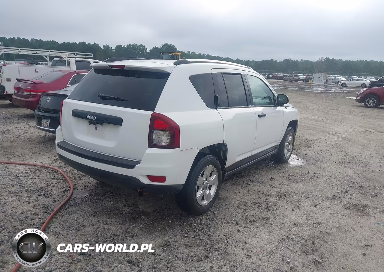 2014 Jeep Compass Sport VIN:1C4NJCBB8ED772555 - 4