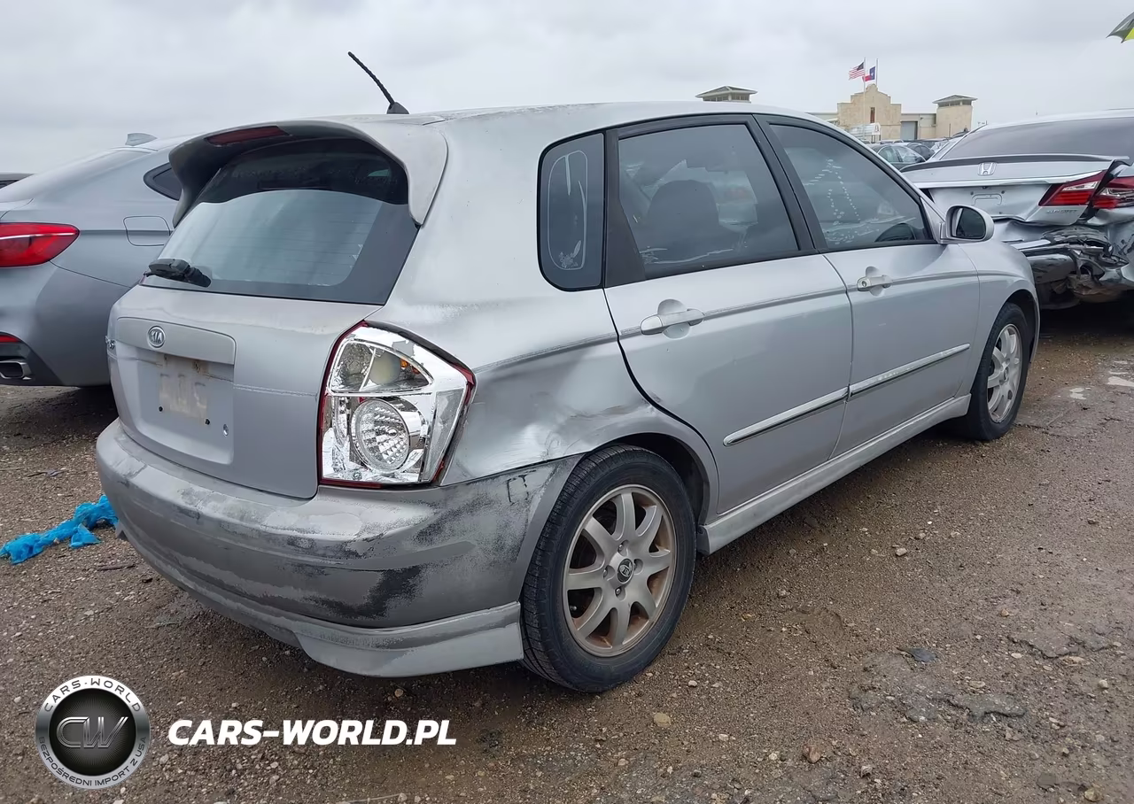 2005 Kia Spectra5 VIN:KNAFE161155108779 - 4
