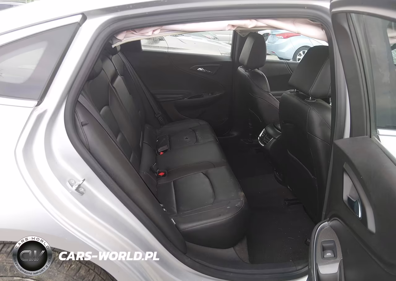 2018 Chevrolet Malibu Lt VIN:1G1ZD5ST2JF139490 - 8