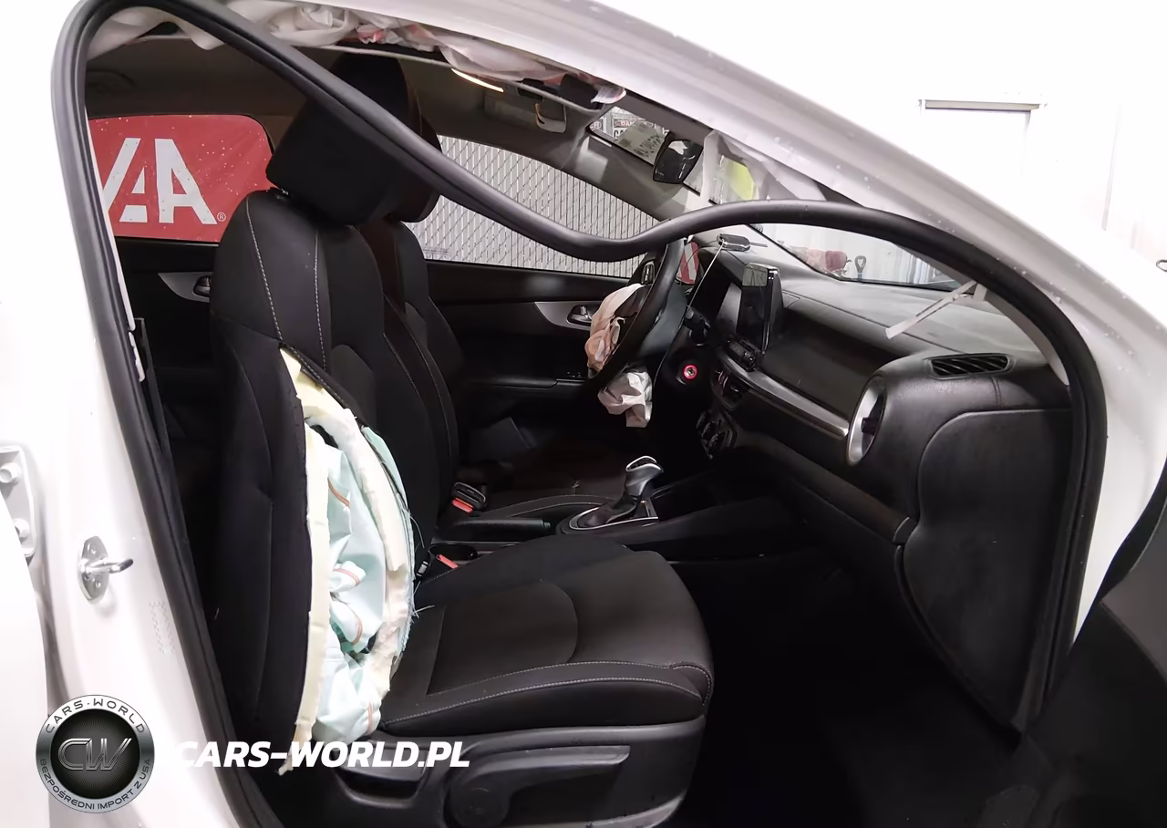 2023 Kia Forte Lxs VIN:3KPF24AD8PE687257 - 5