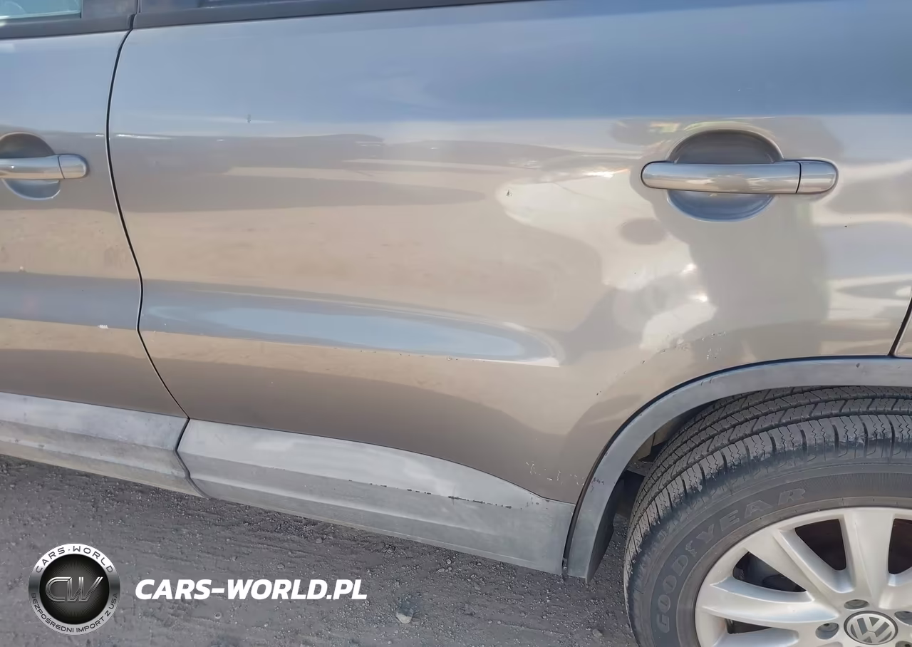 2010 Volkswagen Tiguan S VIN:WVGAV7AX1AW514508 - 14