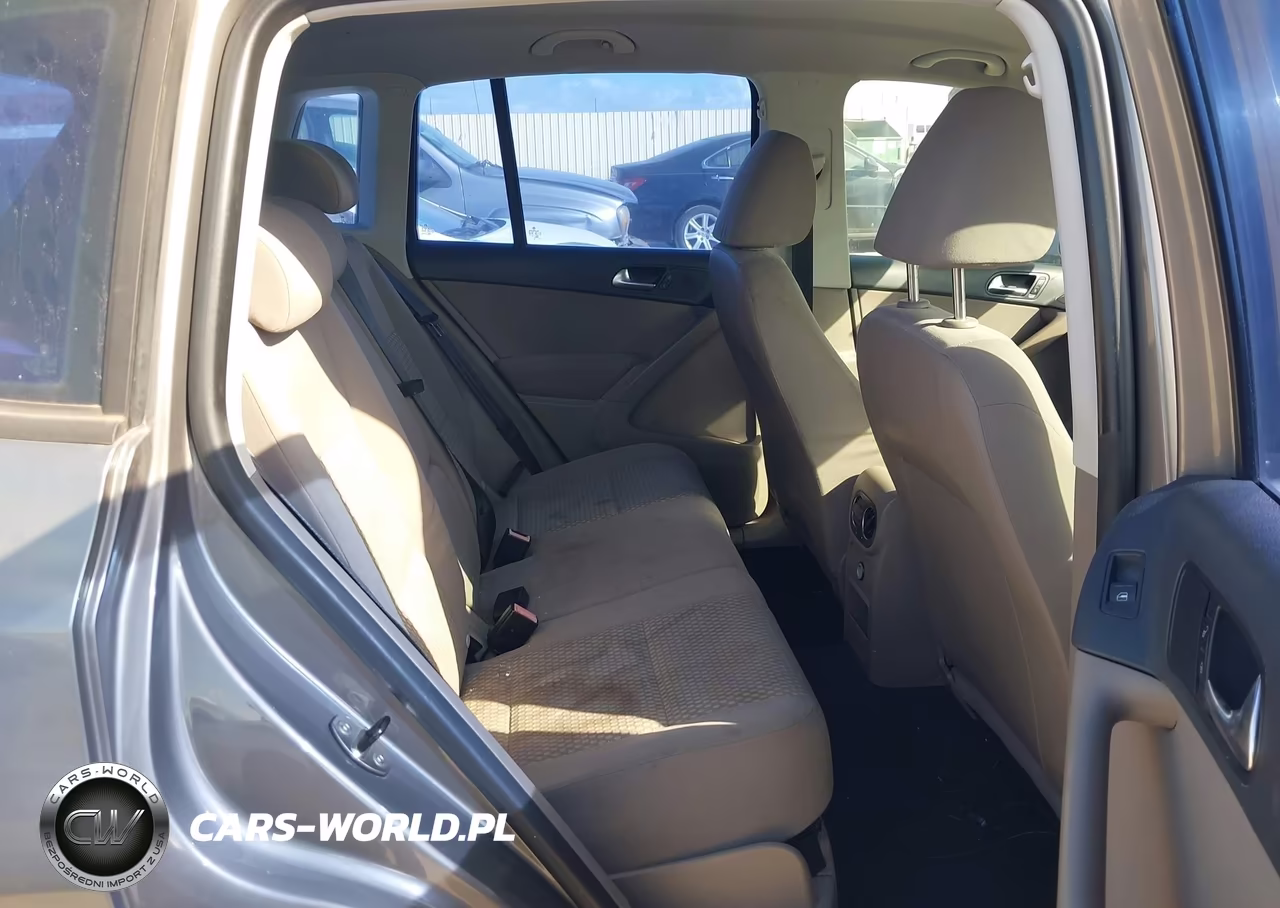 2010 Volkswagen Tiguan S VIN:WVGAV7AX1AW514508 - 8