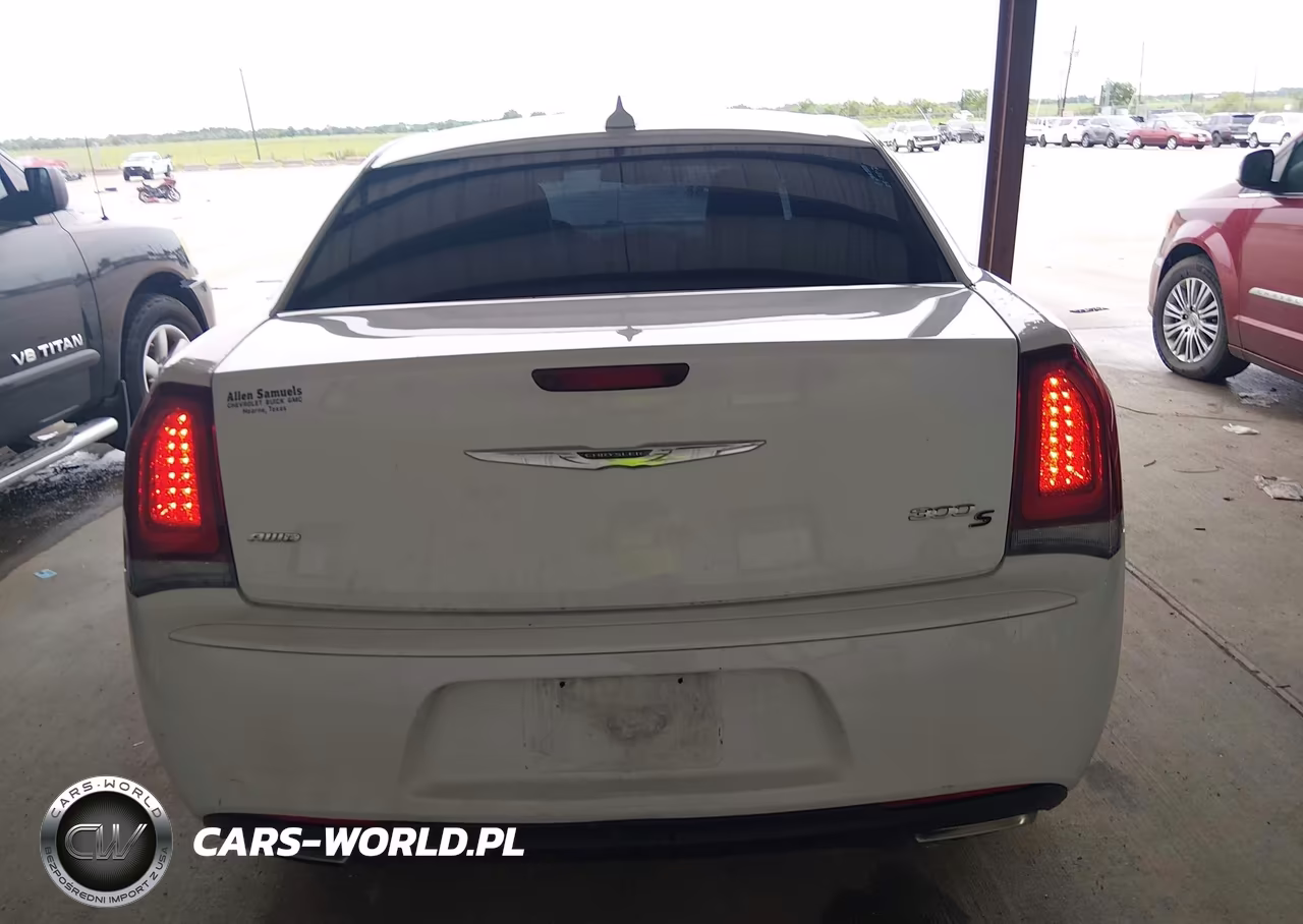 2019 Chrysler 300 300S Awd VIN:2C3CCAGG1KH648558 - 16