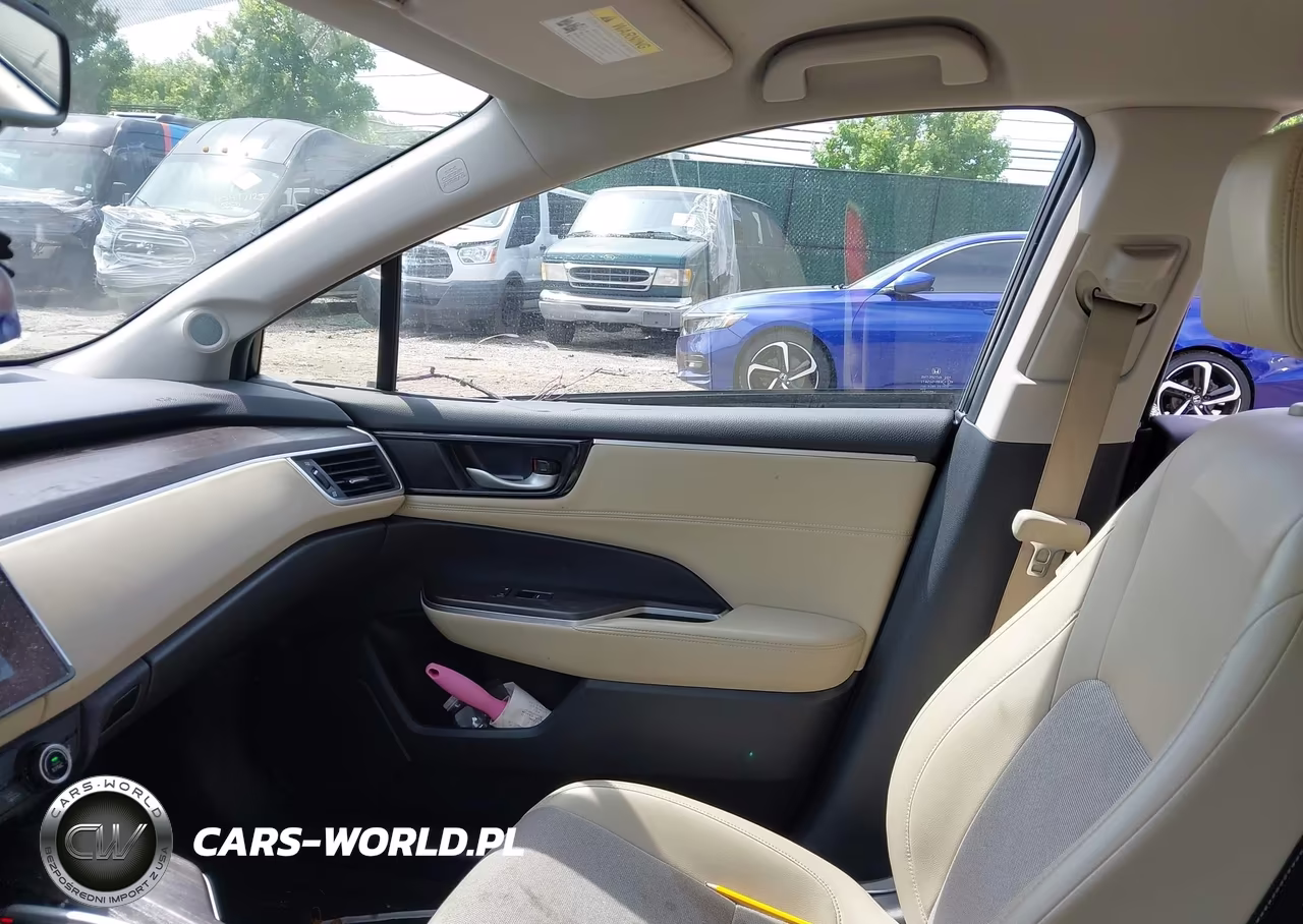 2018 Honda Clarity Plug-In Hybrid VIN:JHMZC5F17JC022636 - 5