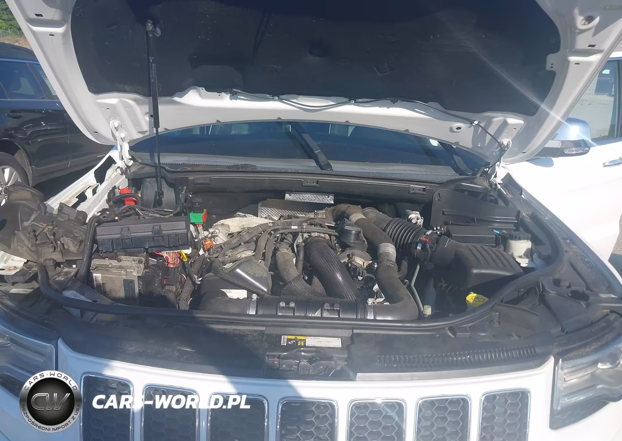 2015 Jeep Grand Cherokee Overland VIN:1C4RJFCM8FC790967 - 10