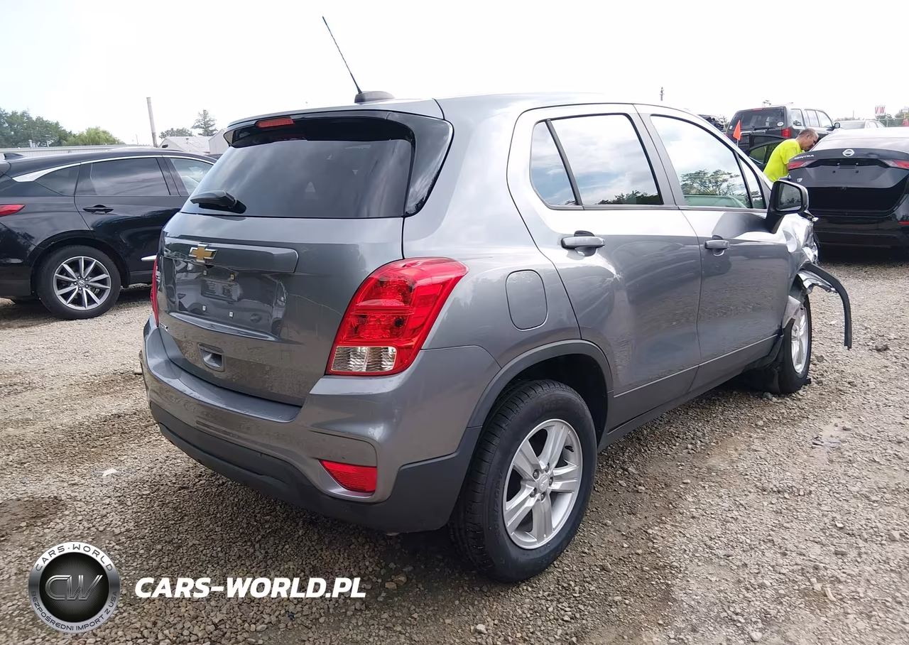 2020 Chevrolet Trax Fwd Ls VIN:3GNCJKSB6LL214560 - 4