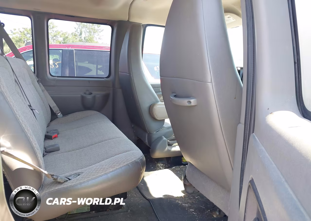 2011 GMC Savana 1500 Lt VIN:1GKS7CF4XB1111981 - 8