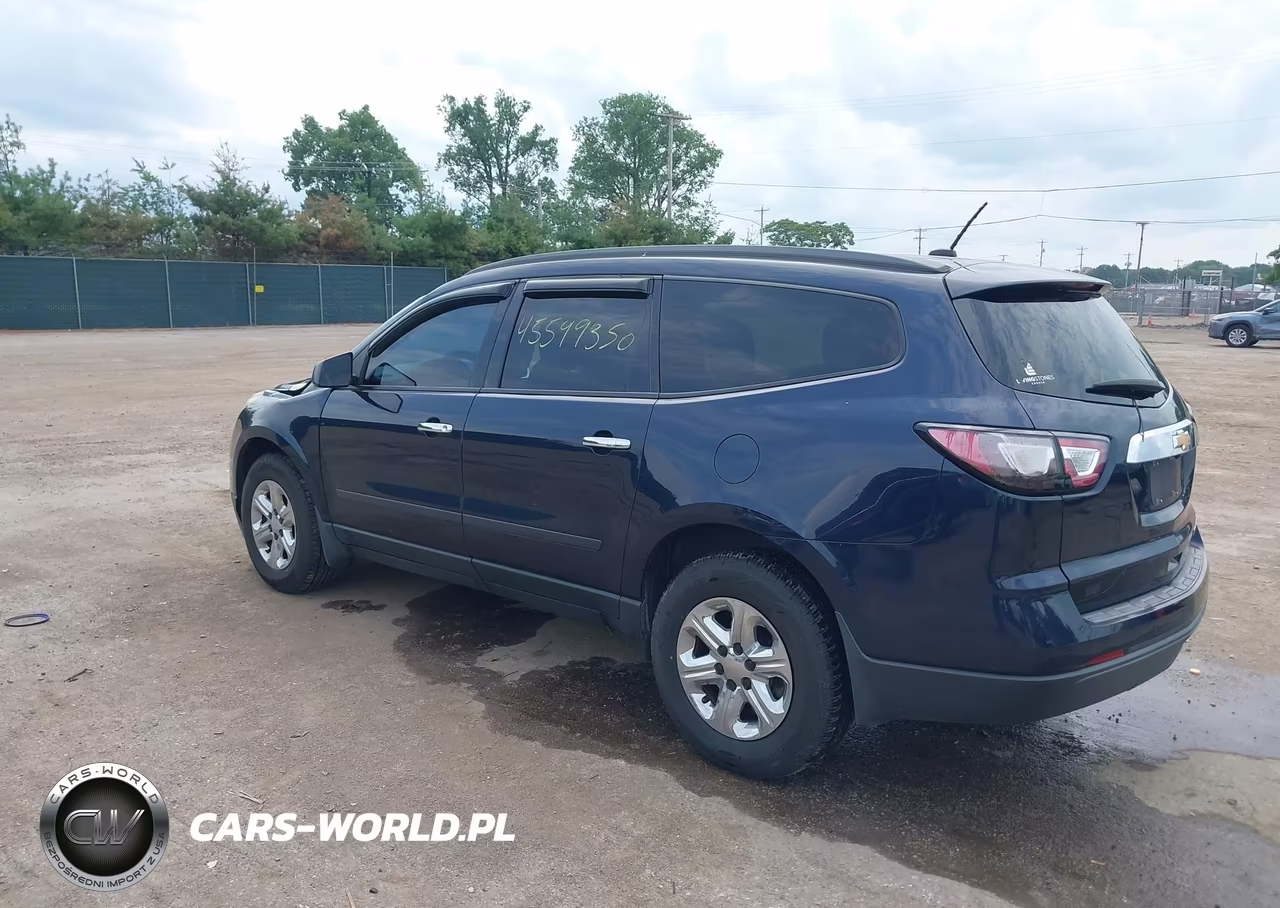 2015 Chevrolet Traverse Ls VIN:1GNKRFED9FJ182563 - 3