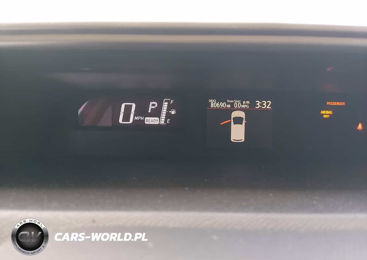 2016 Toyota Prius C One VIN:JTDKDTB3XG1121595 - 7