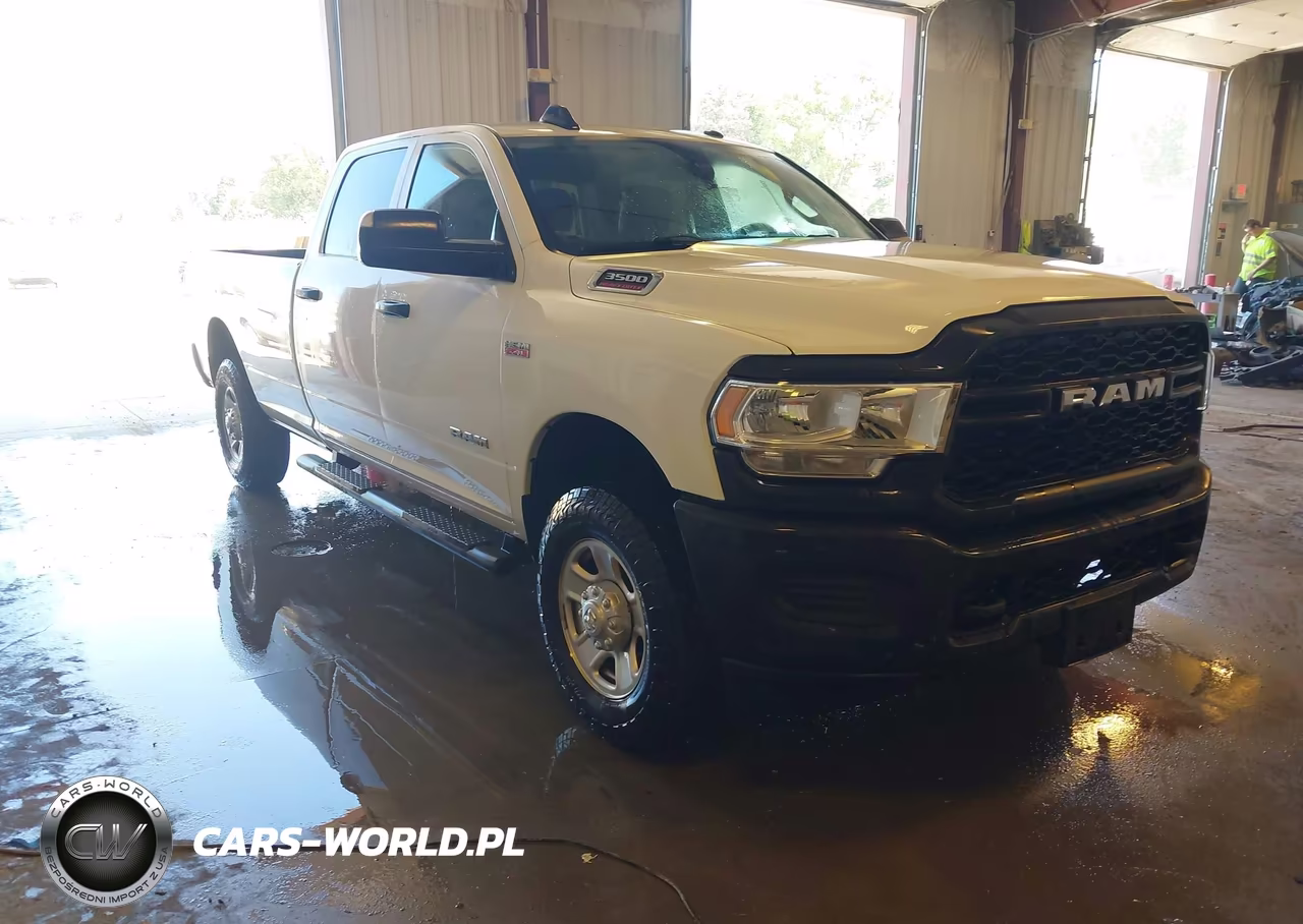 2020 Ram 3500 Tradesman 4X4 8' Box