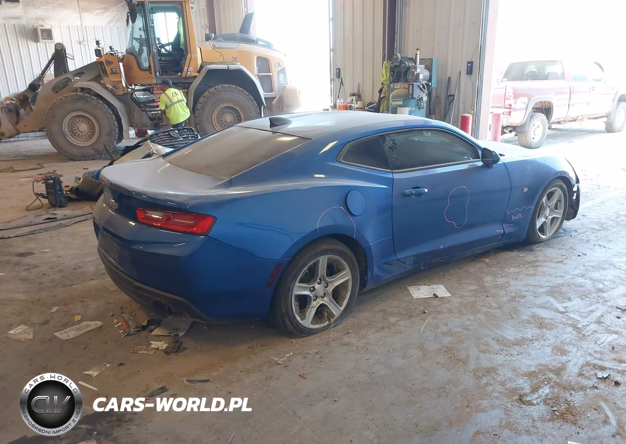 2018 Chevrolet Camaro 1Lt VIN:1G1FB1RS6J0125934 - 4