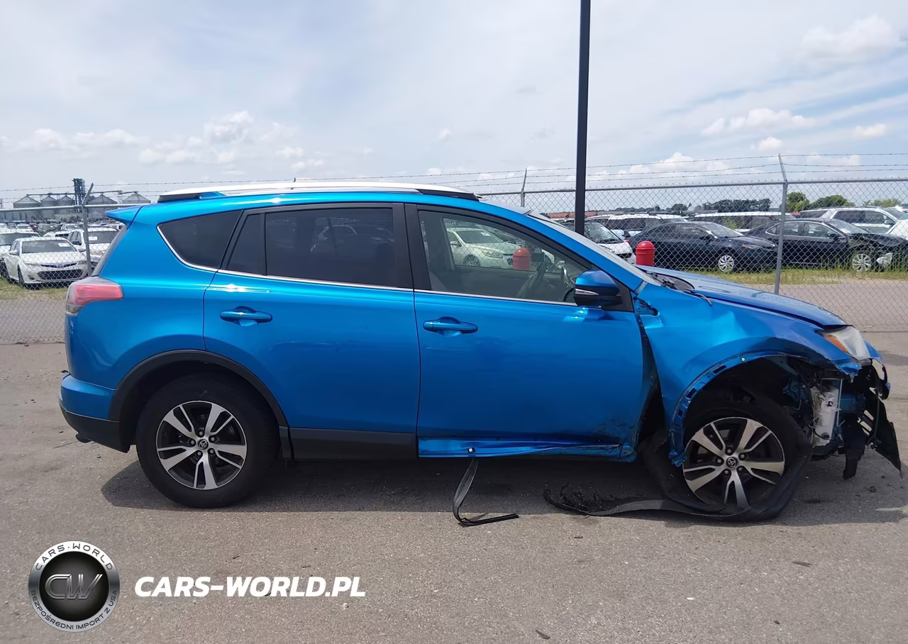 2016 Toyota Rav4 Xle VIN:JTMWFREV1GJ083962 - 13