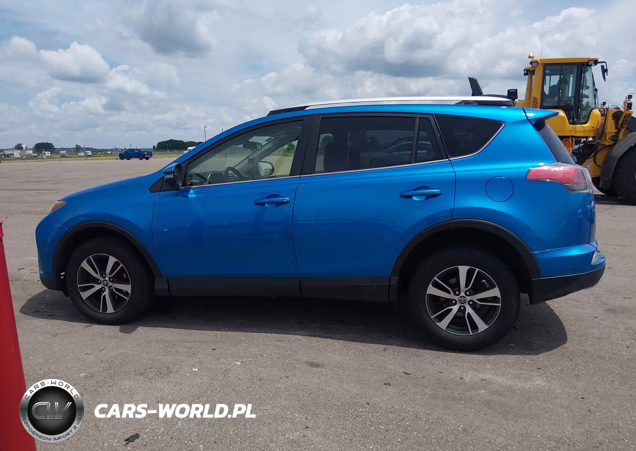 2016 Toyota Rav4 Xle VIN:JTMWFREV1GJ083962 - 14