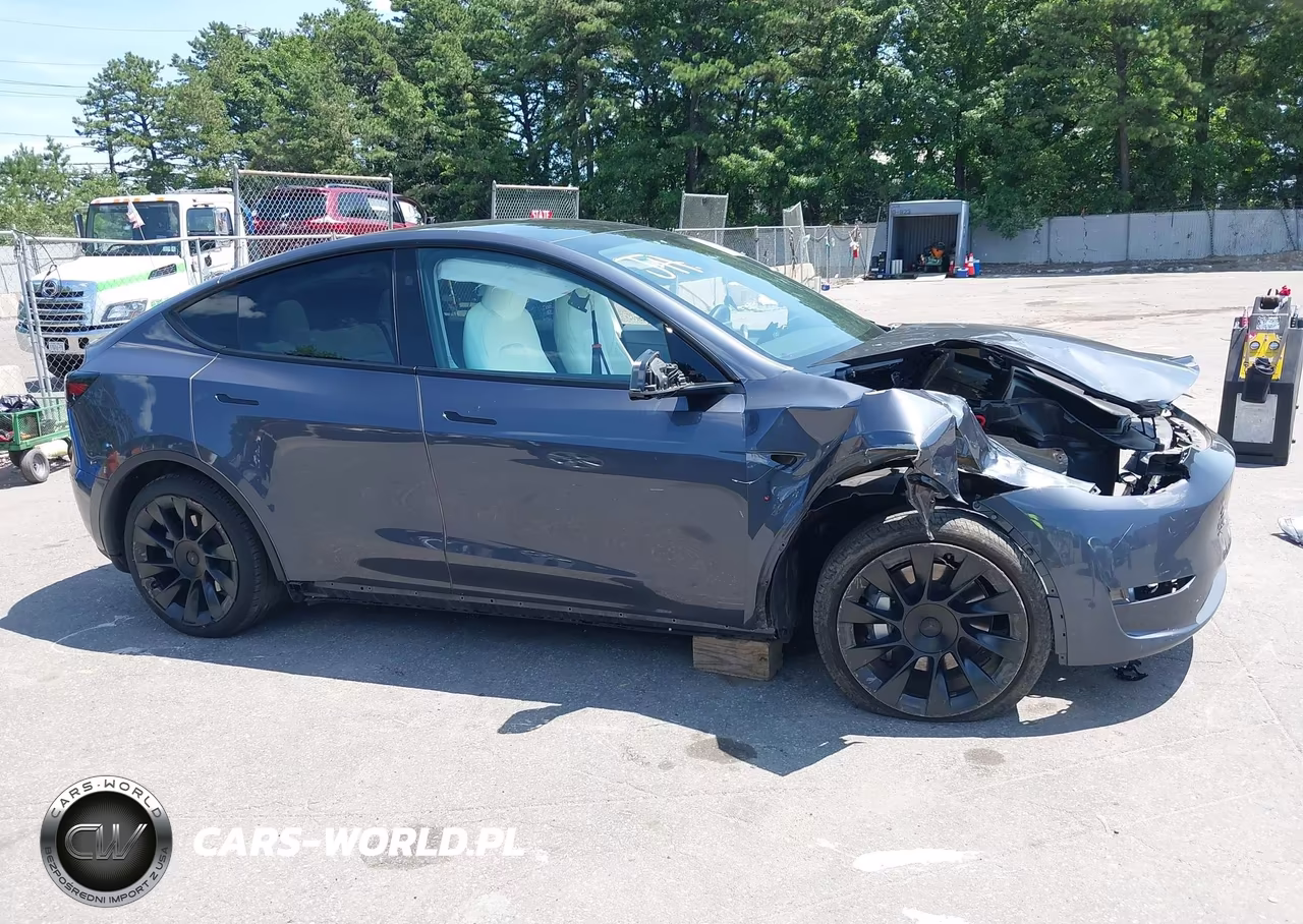 2023 Tesla Model Y Awd-Long Range Dual Motor All-Wheel Drive VIN:7SAYGDEE8PF861418 - 13