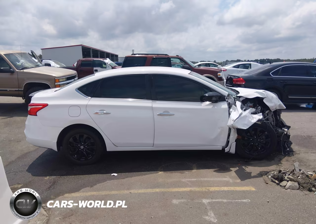 2018 Nissan Sentra S VIN:3N1AB7AP0JY330993 - 14