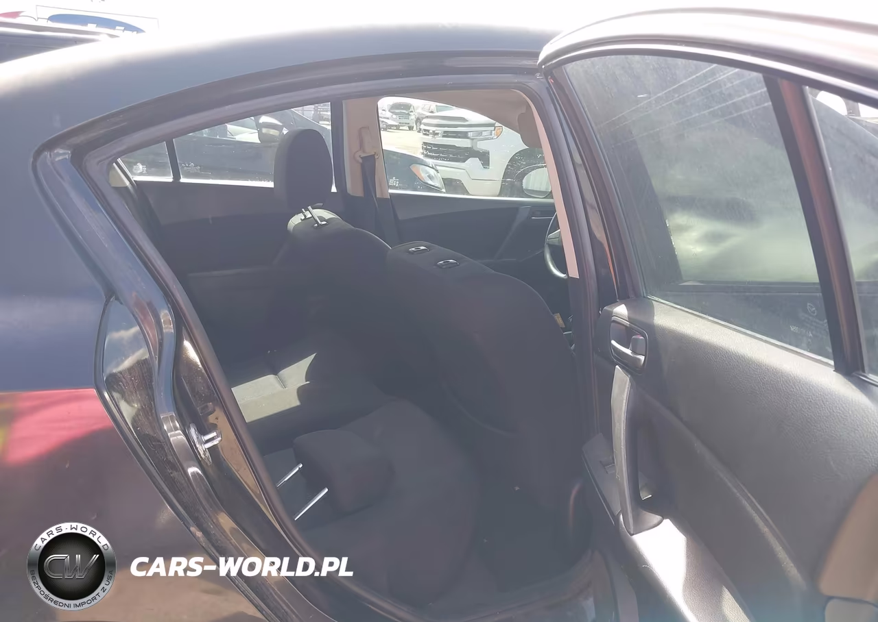 2011 Mazda Mazda3 I Touring VIN:JM1BL1VF9B1472567 - 8