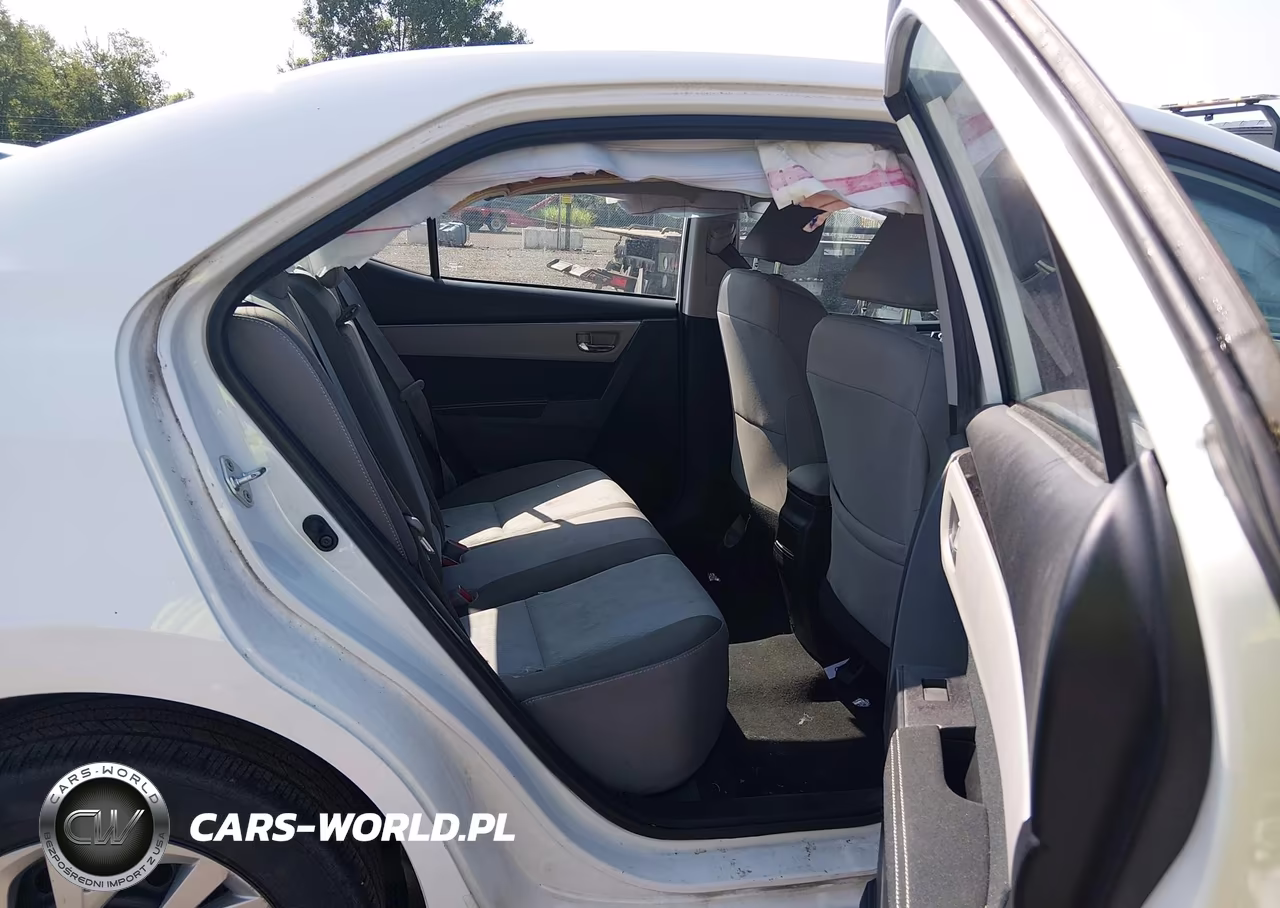 2018 Toyota Corolla Le VIN:2T1BURHE3JC111764 - 8