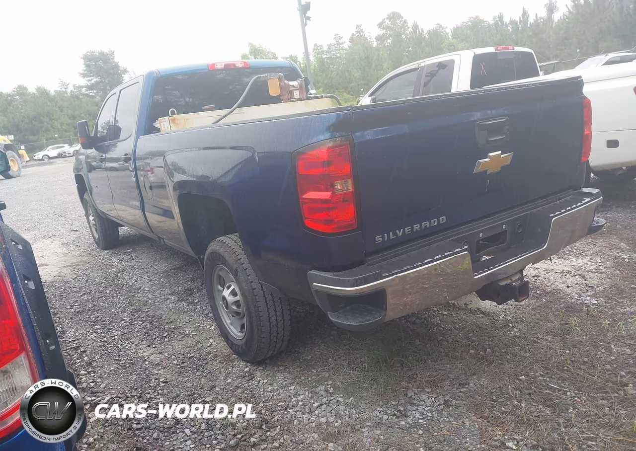 2017 Chevrolet Silverado 2500Hd Work Truck VIN:1GC1CUEG9HF232825 - 3