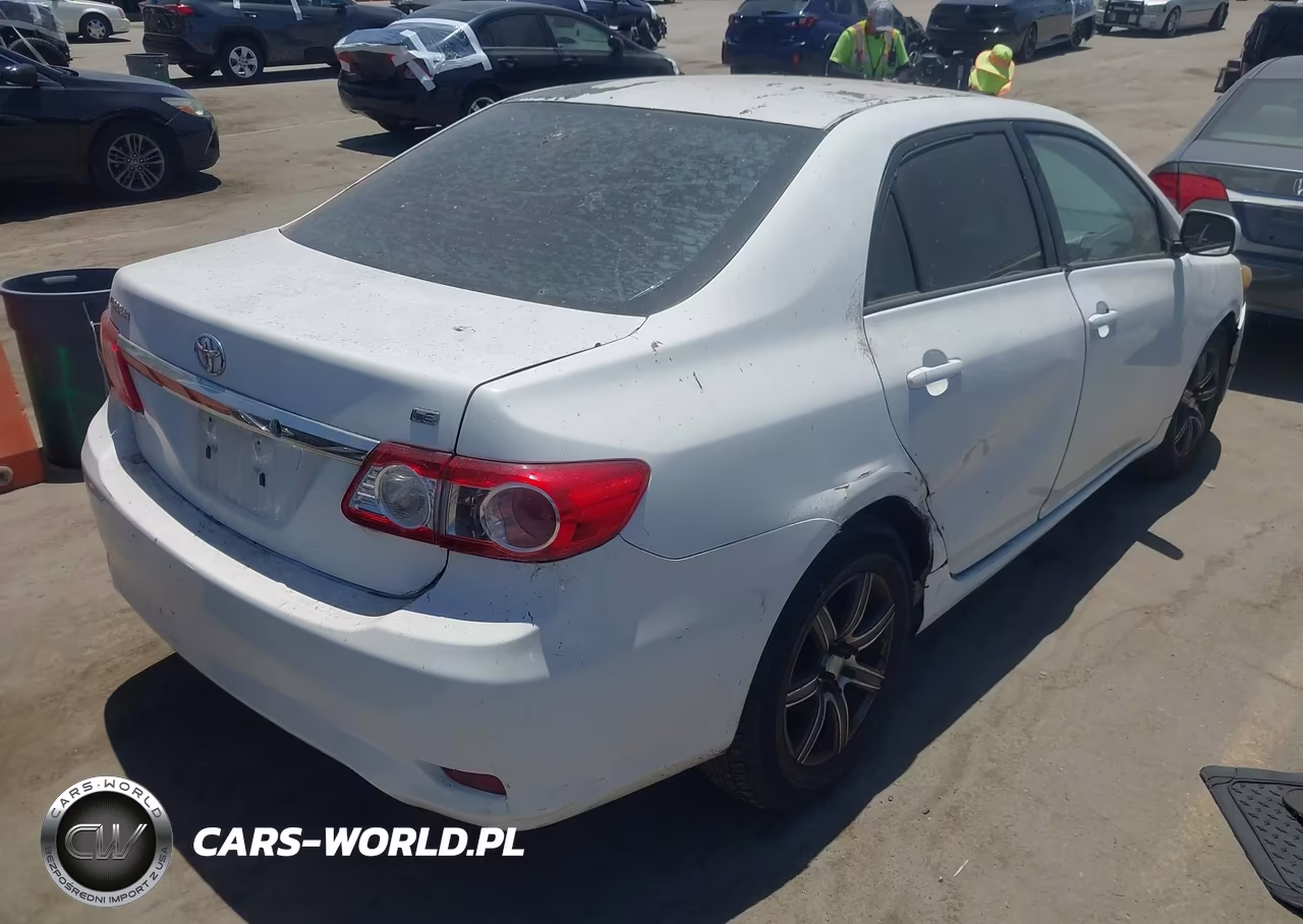 2011 Toyota Corolla Le VIN:2T1BU4EEXBC634160 - 4