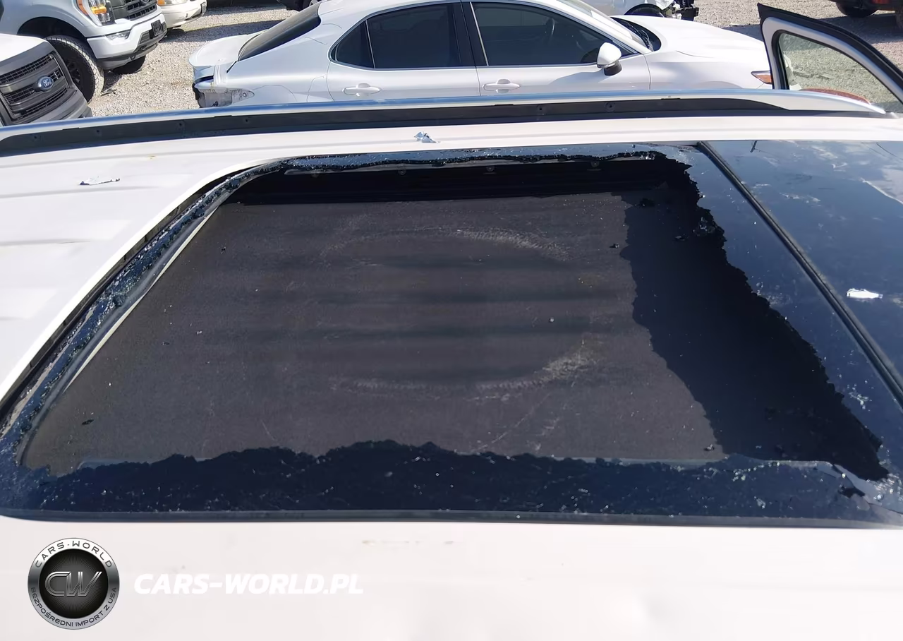 2018 Ford Explorer Platinum VIN:1FM5K8HT5JGC70908 - 17